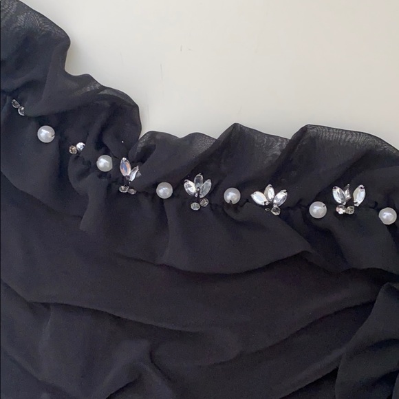 Black, One-Shouldered Ruched Dress - Picture 4 of 4